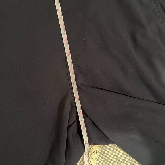 Haggar men’s the active series jogger short size 30, navy blue, EUC, belted - Picture 7 of 9